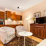 Laguna Apartment